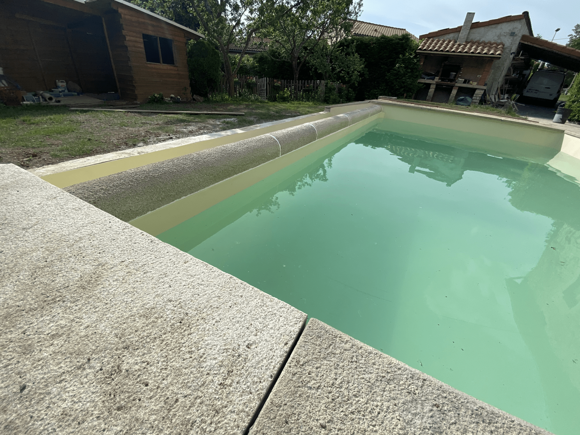 renovation-piscine-clermont-ferrand-carrelage